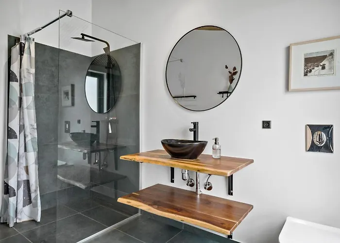 Amazing In With Kitchen